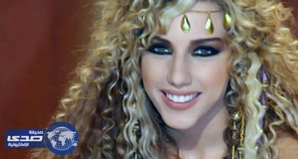 فنانة لبنانية مبتذلة تكتب في صحيفة محلية تسيئ للمواطنين برسوماتها  «فيديو»