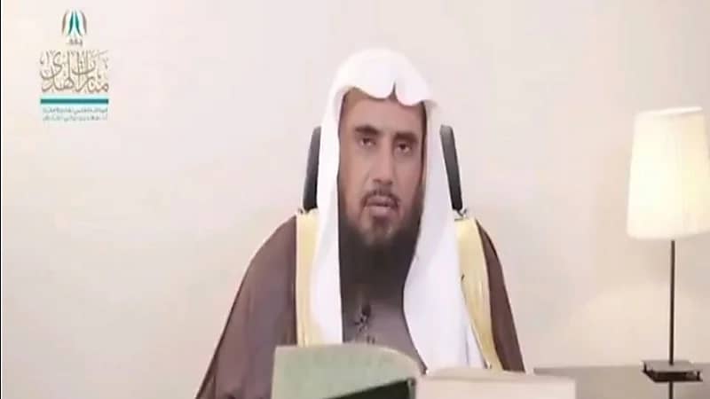 بالفيديو.. الخثلان يوضح حكم الترحيب بقول " مرحبا "