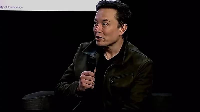 إيلون ماسك يطلق Grok 4 ويعلن: أذكى من طالب دكتوراه في أي تخصص.. فيديو