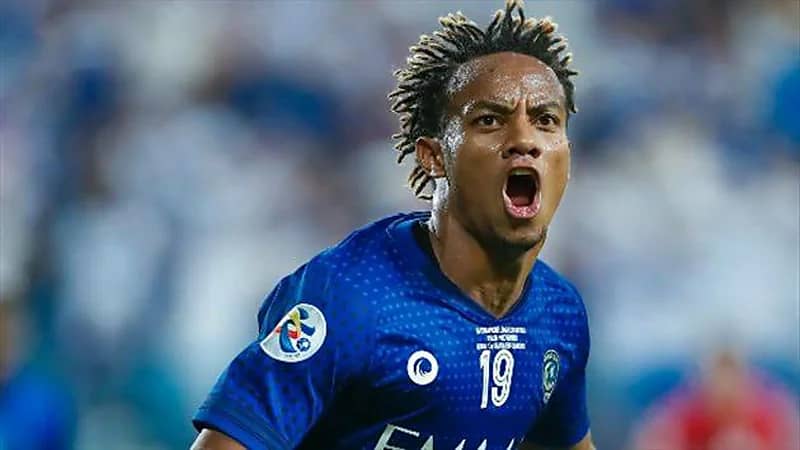 الكشف عن وجهة كاريلو المقبلة بعد رحيله عن الهلال 