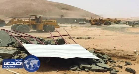 إزالة تعديات عضو مجلس بلدي على أرض حكومية في ينبع