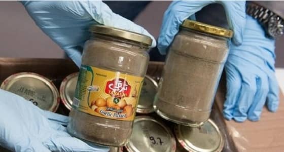 بالصور.. الشرطة الألمانية تضبط شاحنتين إيرانيتين محملتين بالهيروين كانا في طريقهما لأوروبا