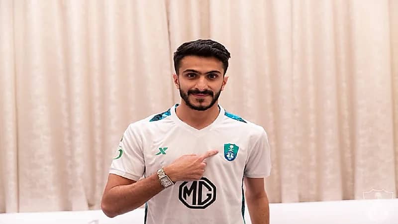 الرائد يبيع المدة المتبقية من عقد عبدالله المقرن للأهلي