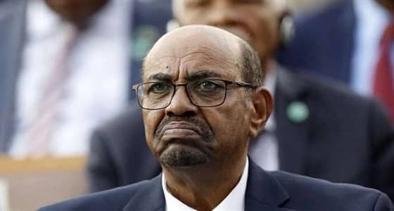 البشير يكشف عن مصدر الأموال التي عُثر عليها في منزله 