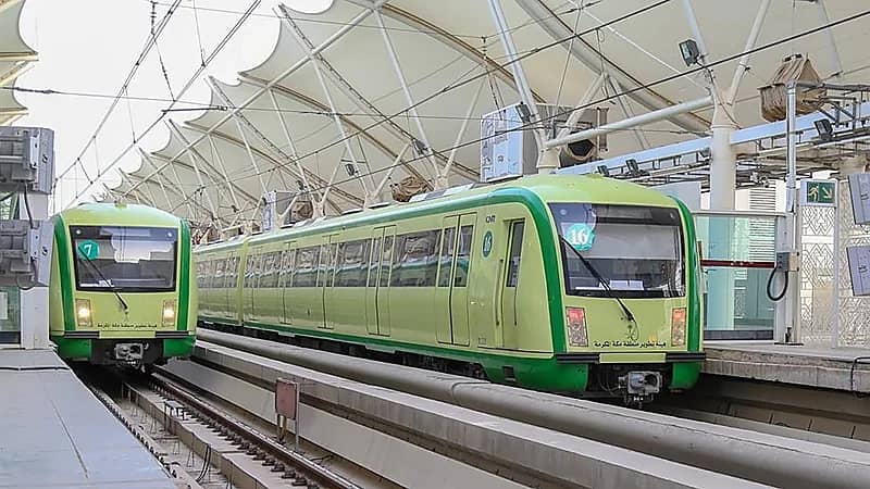 الجاسر: قطار المشاعر مهيأ لنقل أكثر من 72 ألف حاج في الساعة .. فيديو