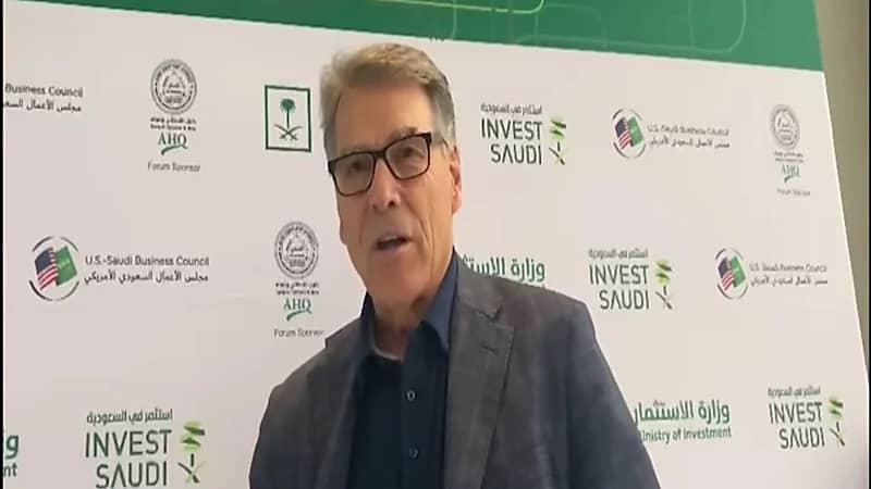 منافس ترامب على الرئاسة : أنا شاهد على النمو الهائل الذي يحدث في السعودية (فيديو)