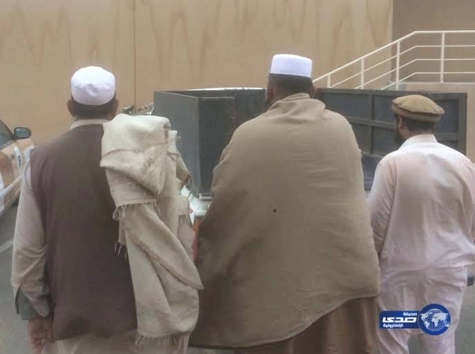 شرطة الرس تطيح بأربعة وافدين متهمين بسرقة " أسلاك الضغط العالي "