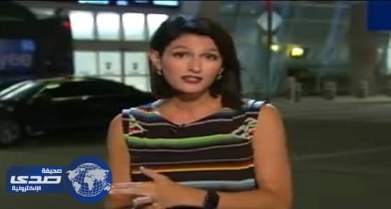 بالفيديو.. رد فعل صادم لمذيعة هاجمها عنكبوت على الهواء