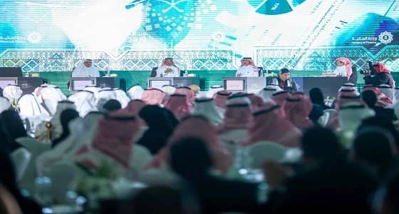 وزير المالية: لا نية لزيادة أسعار الطاقة باستثناء مراجعة البنزين في 2019