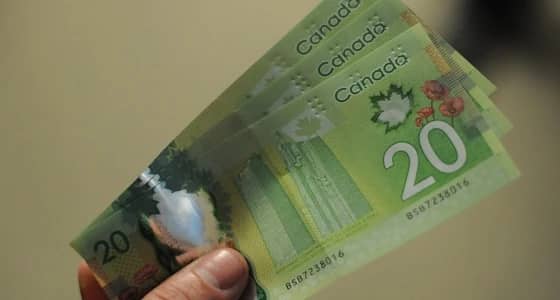 بعد تدخل كندا في شؤون المملكة.. العملة الكندية تبدأ معاناتها