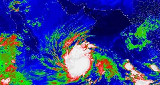 بالفيديو.. تفاصيل إعصار " ميكونو " والمناطق المتأثرة في المملكة