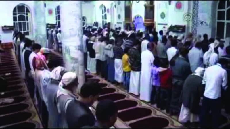 الحوثيون يوافقون على التراويح مقابل 7 آلاف ريال