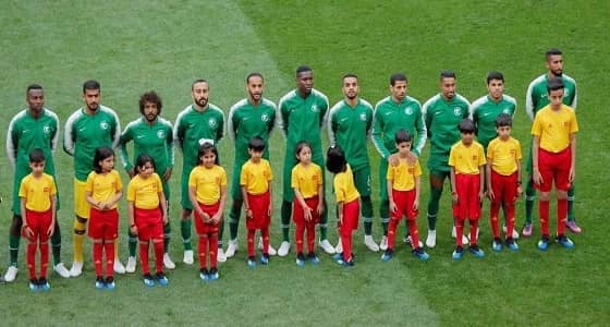 تعرف على التشكيلة المتوقعة للأخضر أمام الفراعنة