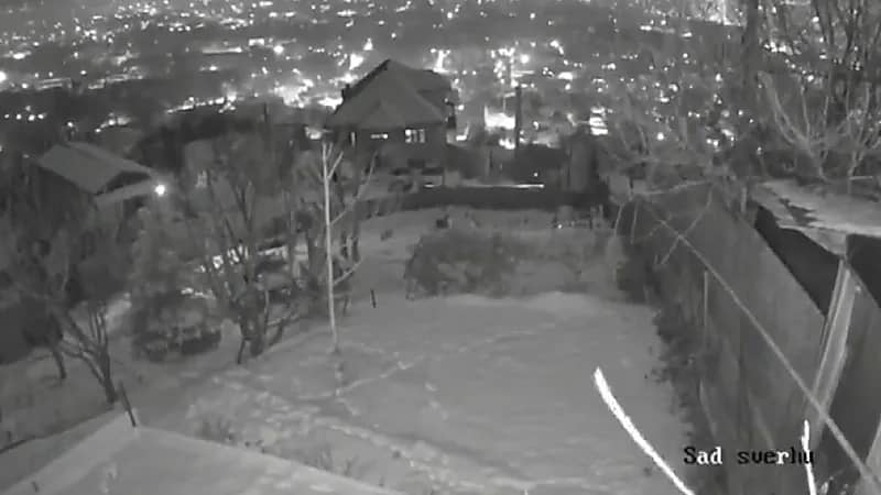 كاميرات المراقبة تكشف لحظة وقوع الزلزال الذي ضرب ألماتي .. فيديو