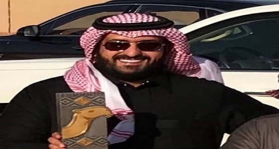 رئيس النصر يهاجم حكم مباراة مولودية الجزائر ويصفه بـ " المسخرة "