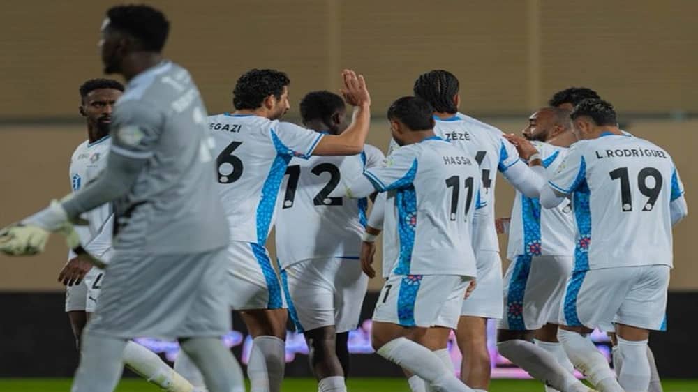 نيوم يستعيد نغمة انتصاراته ويهزم الحزم بثنائية