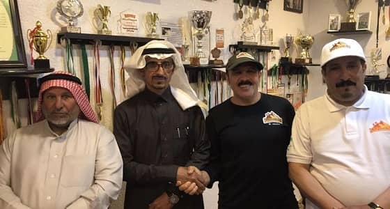 بالصور.. " هايكنج السعودية " بعسير في زيارة لمنزل العداء العاصمي