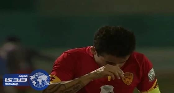 دموع البرازيلي إلتون تنهمر في أول مواجهة أمام فريقه السابق الفتح