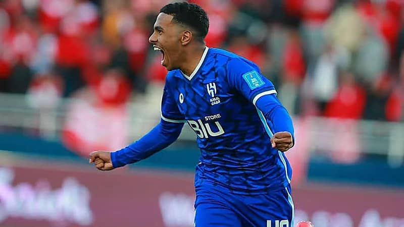 مصعب الجوير يقترب من الرحيل والشباب الوجهة الأقرب