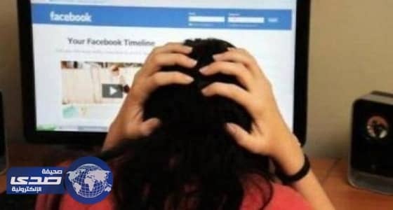 أستاذ جامعي يتحرش بطالبة ويُعريها تحت تهديد السلاح