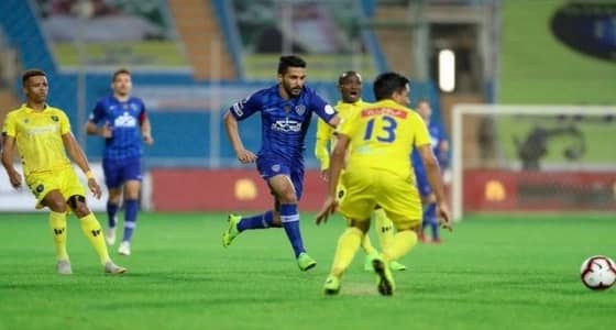 " ماكيلي " يقود مباراة الهلال والتعاون اليوم