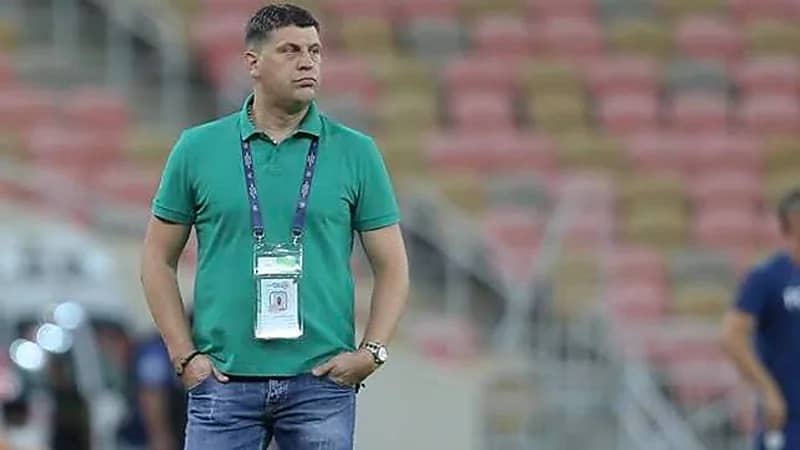 الصحف الأجنبية تلمح إلى إمكانية طرد ميلويفيتش بعد هزيمة الأهلي