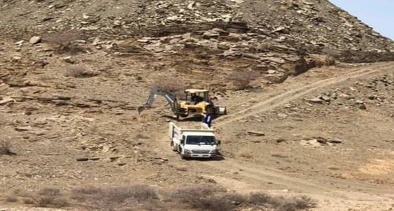 بالصور.. استعادة أراضي حكومية بمساحة 11 مليون م2 تم التعدي عليها بعسير