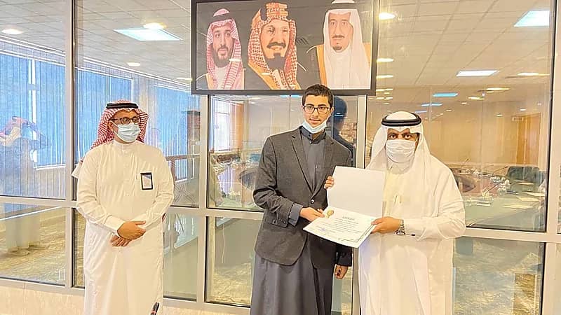 تكريم المتأهلين لمعرض إبداع بتعليم عسير