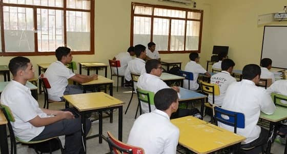 وقف تسجيل أبناء " البدون " في المدارس الحكومية بالكويت‎