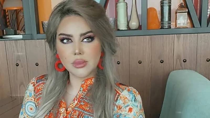 بالفيديو.. مروة راتب تركض بالشارع خوفًا من أحد الكلاب