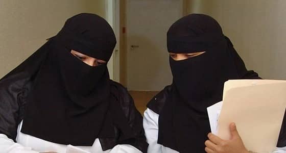 إجبار «مدخلة بيانات» على العمل كممرضة في مستوصف بالمدينة