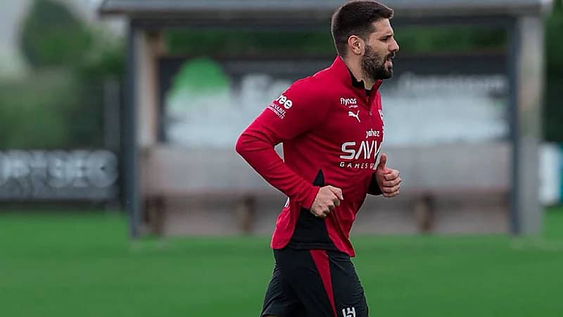 وكيل ميتروفيتش ينفي شائعات فسخ عقده