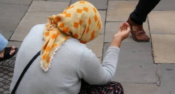 بعد فرض عقوبات..« متسولة » تملك مليون دولار