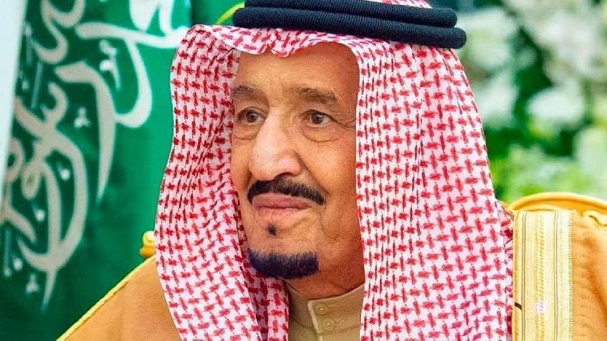 خادم الحرمين يُهنيء الشعب: «نرى الأمل قادم»