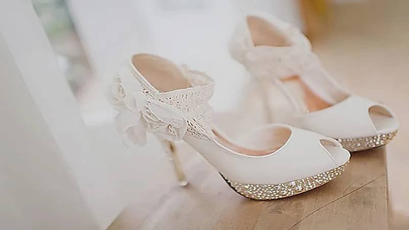 القصر الملكي الدنماركي يبحث عن سيدة مجهولة بسبب حذاء