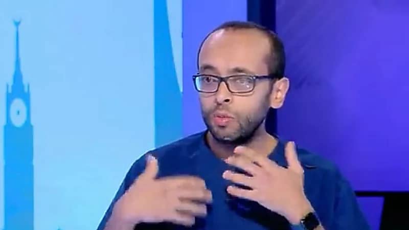 "استشاري": البدانة والعمليات الجراحية أحد أهم أسباب ارتجاع المعدة (فيديو)