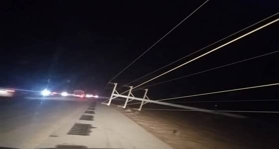 بالفيديو والصور.. عاصفة رملية تبقي جنوب الليث في ظلام دامس