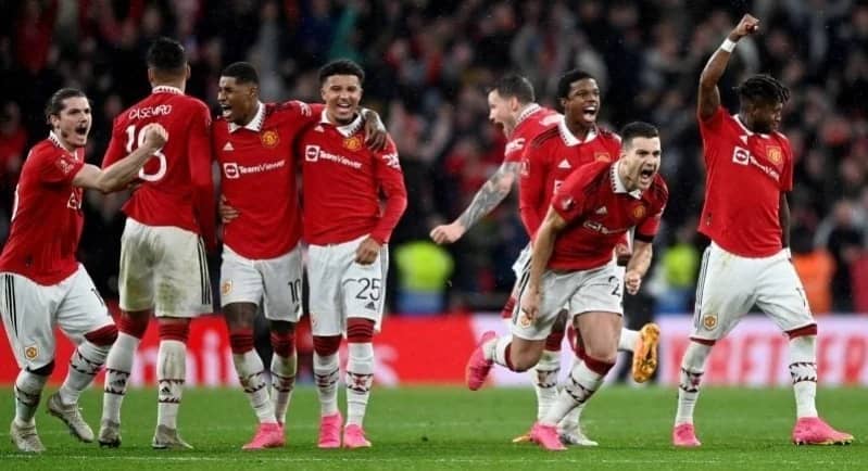 مانشستر يونايتد يهزم برايتون بضربات الترجيح