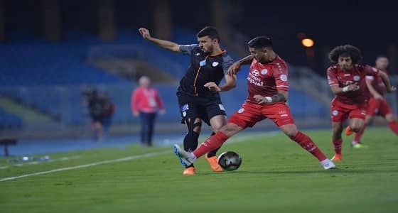 بالفيديو والصور .. التعادل يحسم لقاء الشباب والاتفاق