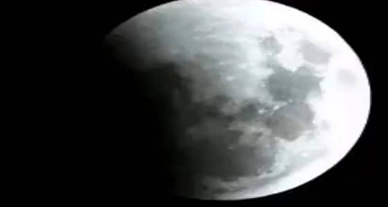 خالد الزعاق: سكان الشرقية شاهدوا بداية الخسوف والغربية سيشاهدوا نهايته