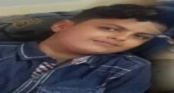 قيادي حوثي يطلق الرصاص على طفل بعد ارتطام الكرة به