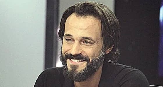 يوسف الشريف يكشف تفاصيل عن مسلسله الجديد.. وجمهوره: " مسروق من فيلم أجنبي " 