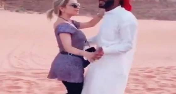 حقيقة رقص شاب مع سائحة في مدائن صالح