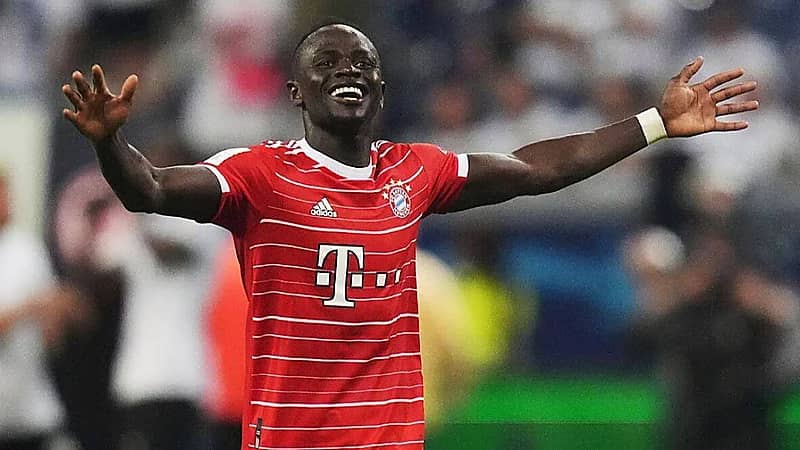 تطورات جديدة في مفاوضات الأهلي واجتماع منتظر لحسم مصير ساديو ماني