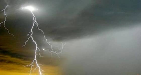 رياح نشطة وسحب رعدية تسود أجواء حائل