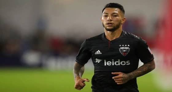 " لوسيانو أكوستا " يدخل حسابات الأهلي