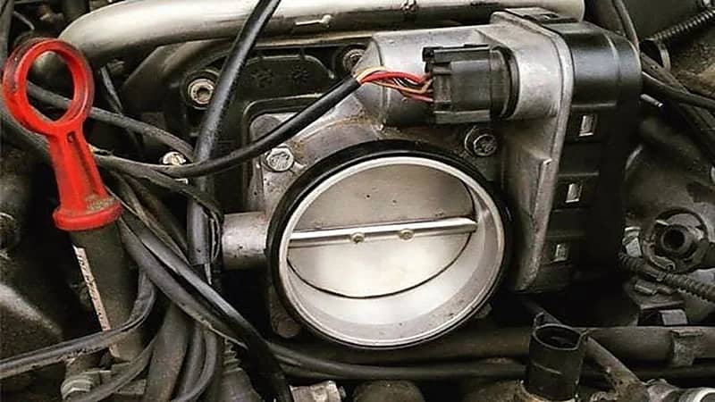 أهمية "الثروتل" بالسيارة وطريقة عمله