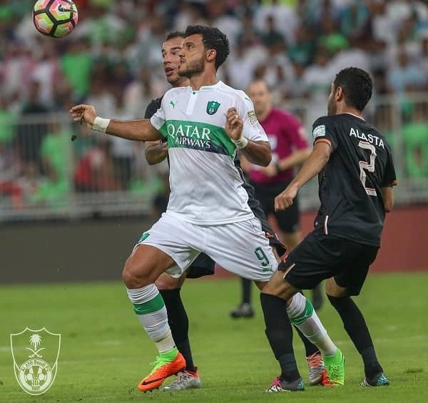 الانذار الثالث يحرم الأهلي من السومة أمام الاتحاد