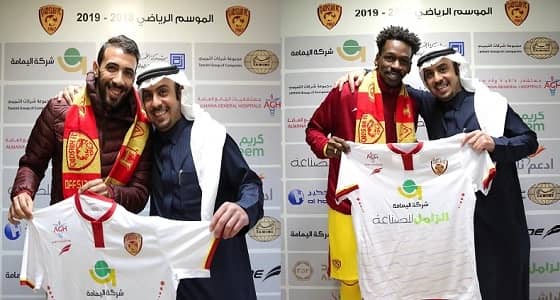 رسميًا.. القادسية يوقع مع مختار فلاتة والجزائري مختار بلخيتر