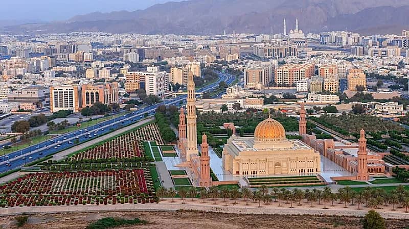 جدل في عمان بسبب رسومات فتيات بكتاب مدرسي